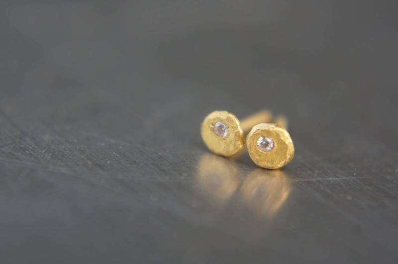 Massive 24K Gold - Diamant Ohrstecker -Gold Ohrstecker-Goldohrstecker-24K Goldohrringe-Diamant Ohrringe-Winzige Goldene Ohrstecker-Yoavgefen von geffenjewelry