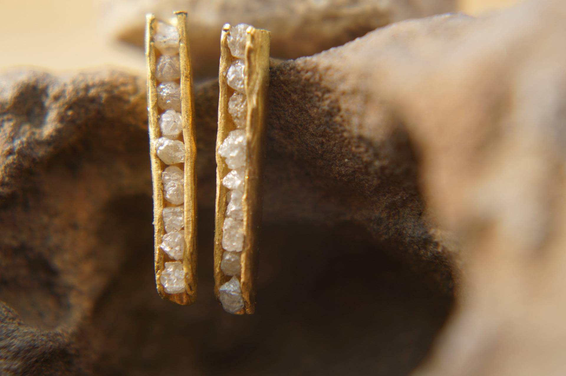 Rohdiamant 925Er Gold //Rustikale Ohrstecker//Gold 22K Ohrstecker//Gold Ohrringe//Winzige Rohdiamanten//22K Ohrringe//Rohdiamanten//Diamant Ohrringe von geffenjewelry