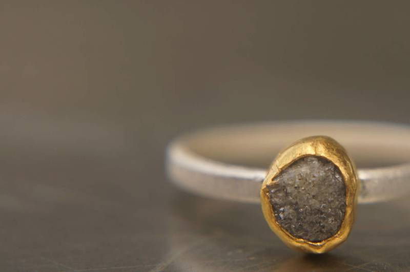 Rohdiamant Ring-Stapelringe Set-Yoavgefen-Rohdiamant Ring-Ungeschnittendiamant Diamant Ring-Alternative Gold Silber Stapelring Handgefertigt von geffenjewelry