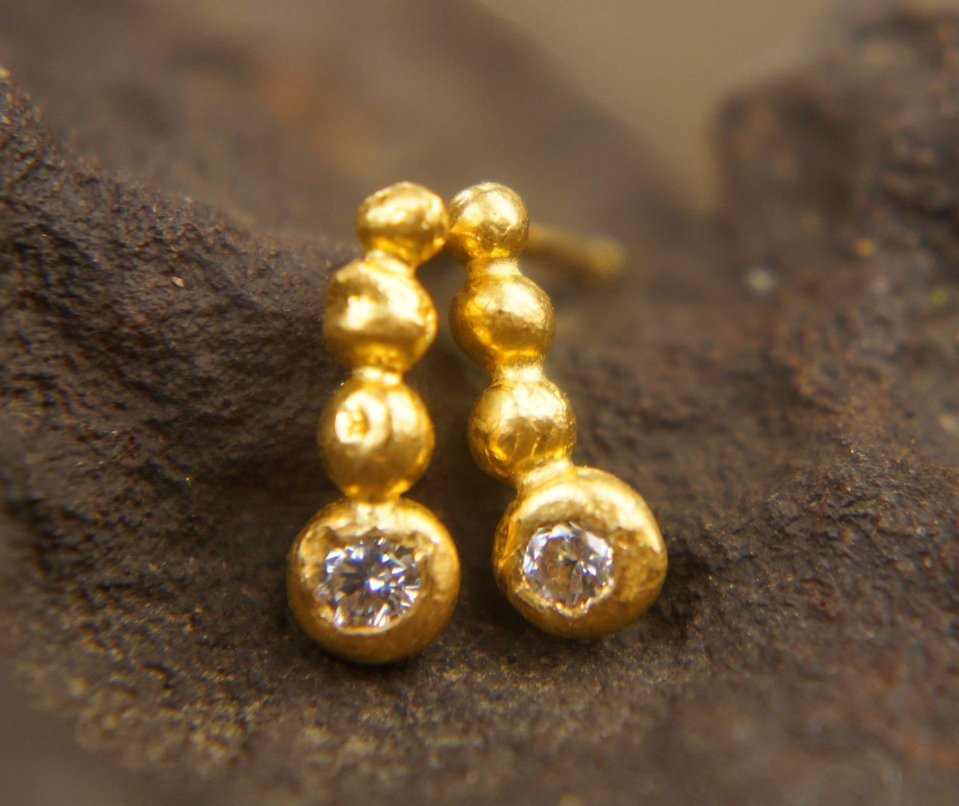 Solide 24K Gold - Diamant Nugget Ohrstecker-Gold Saphir Ohrringe-Gold Ohrstecker-24K Gold Ohrringe-24K Ohrstecker von geffenjewelry