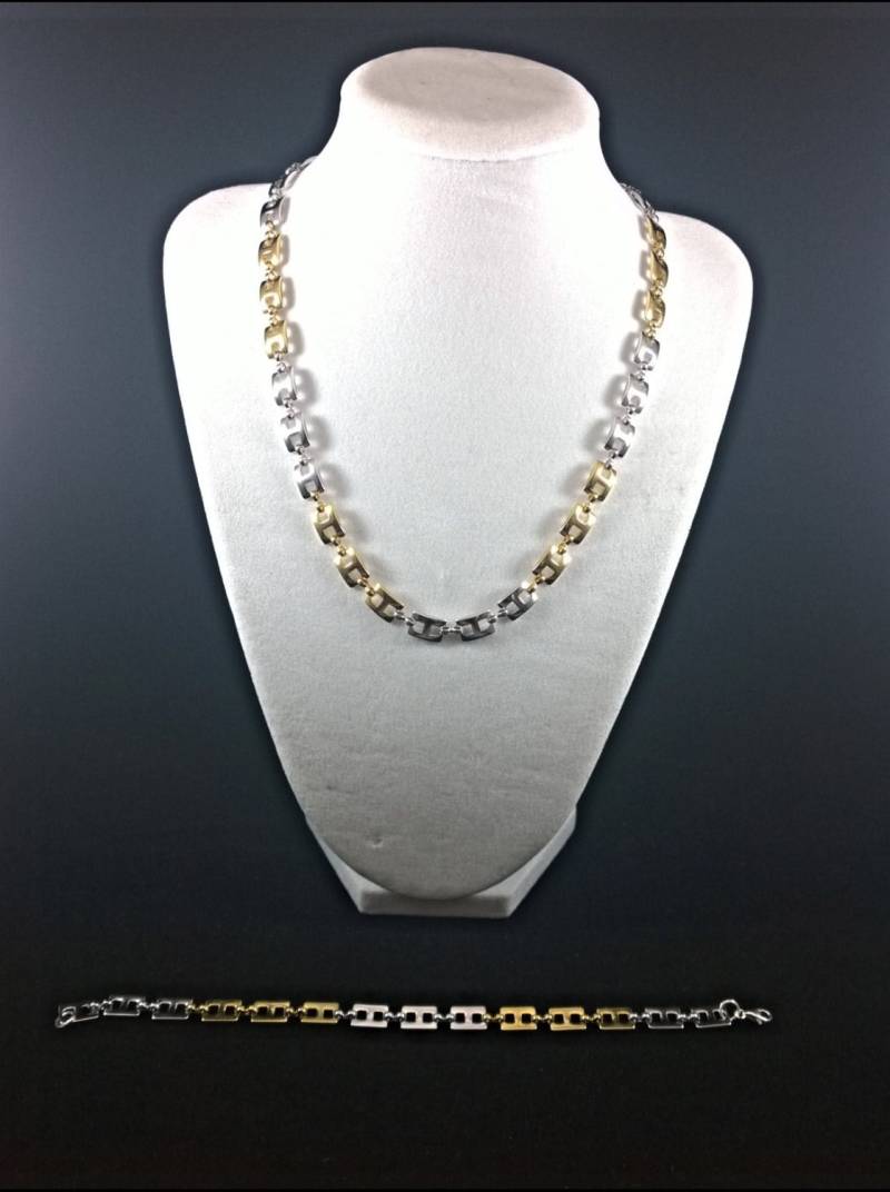 Wunderschönes 24-Karat-Goldset Bicolor Wunderschönes 24-Karat-Goldset Bicolor von gemaray