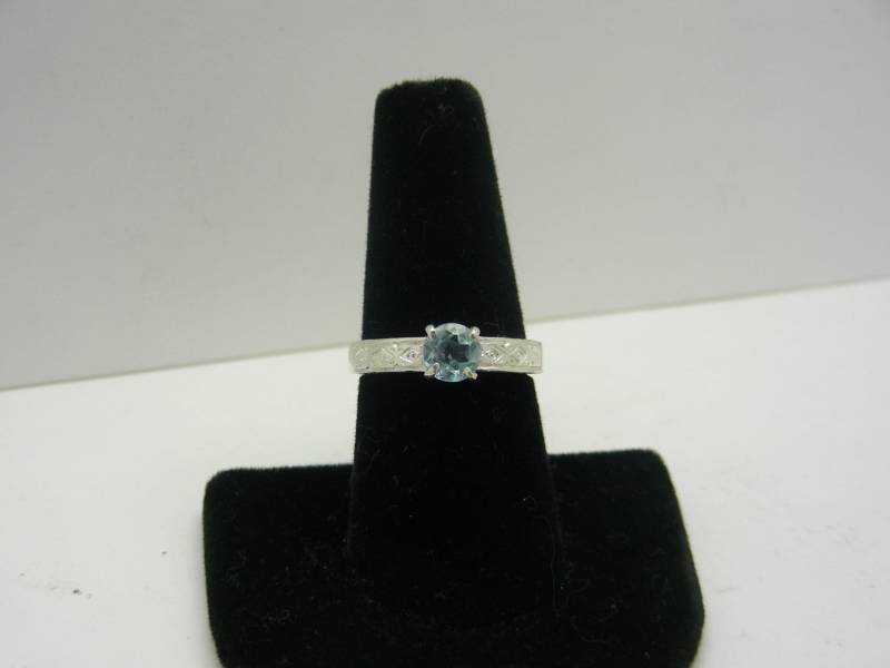 Echte Blaue Topas in Sterling Silber Geätzt Ring Größe 7 Echte Blaue Topas in Sterling Silber Geätzt Ring Größe 7 von gemnut1171