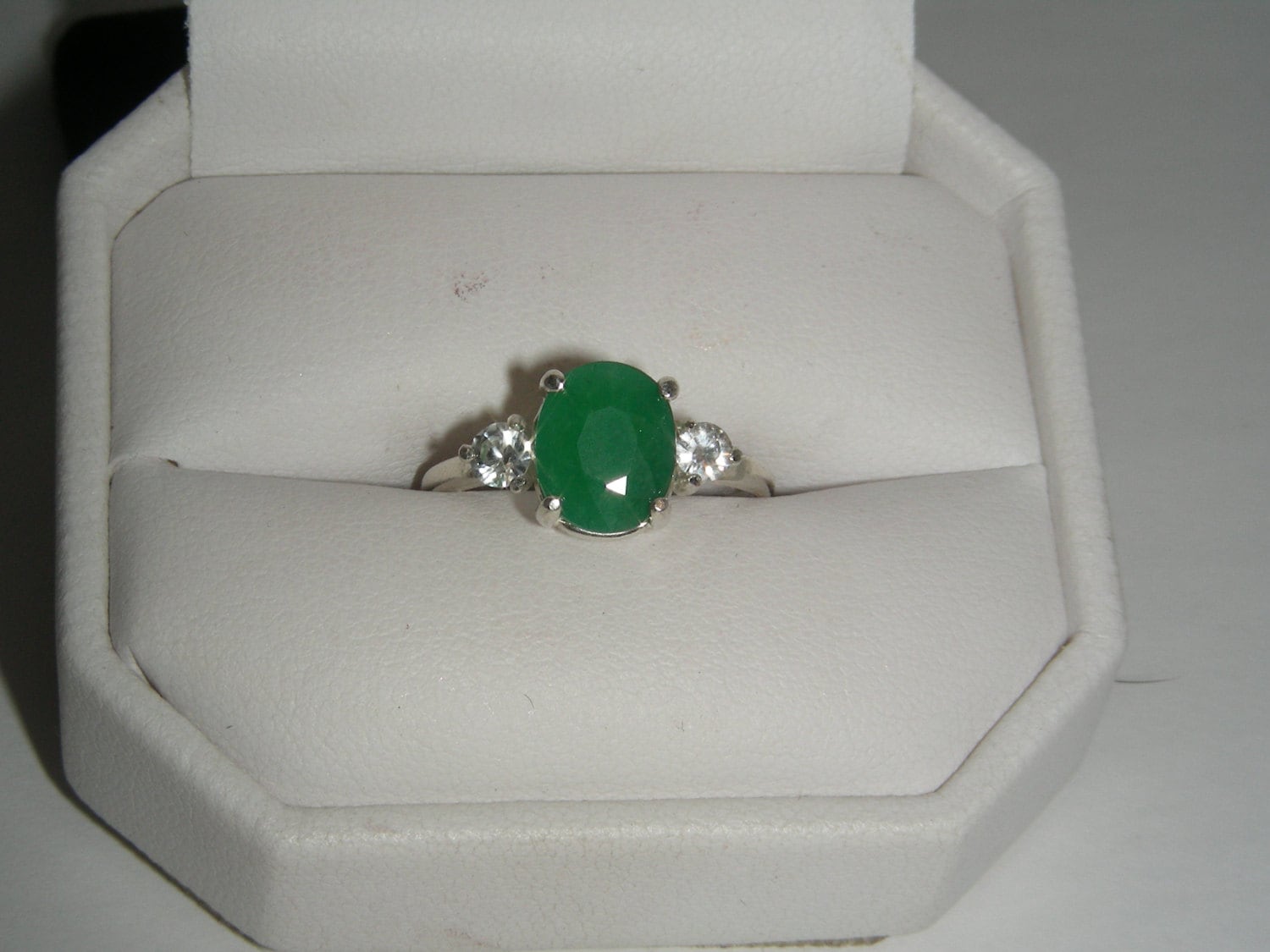 Echte Facettierte Chrysoprase Mit Weißen Zirkon Akzente in Sterling Silber Ring Größe 8 Echte Facettierte Chrysoprase Mit Weißen Zirkon Akzente in Sterling Silber Ring Größe 8 von gemnut1171