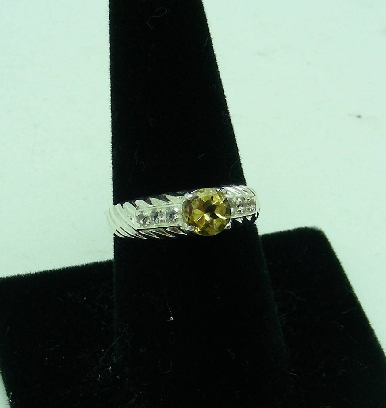 Schöne Citrin Mit Weißen Topas Akzente in Sterling Silber Ring Größe 8 Schöne Citrin Mit Weißen Topas Akzente in Sterling Silber Ring Größe 8 von gemnut1171
