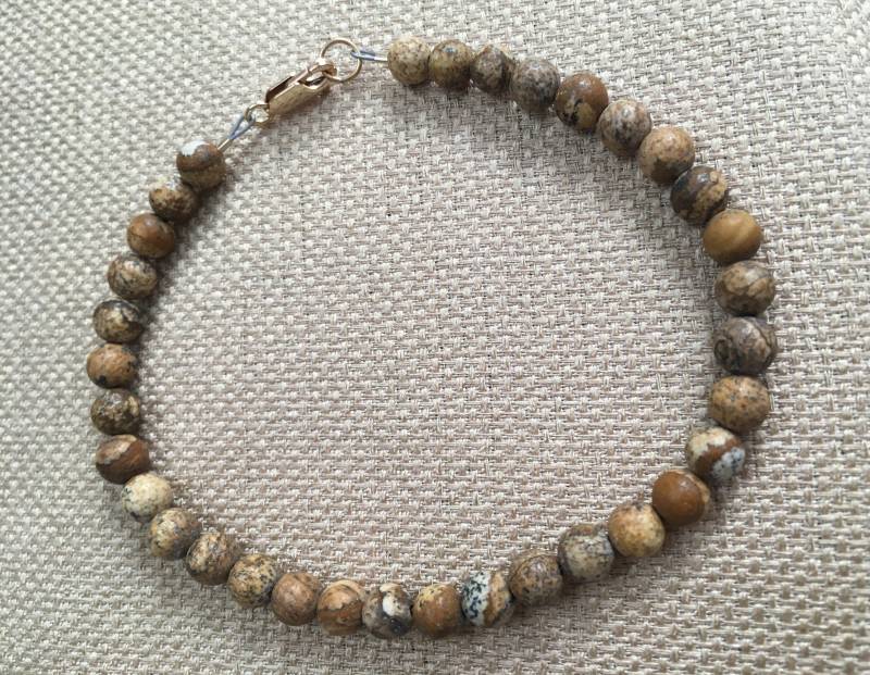 Bild Jaspis Armband, Halbedelsteine 14K Gold Fill Tan Armband Beige Braun Strand Perlenarmband Männer Frauen von gemsbytheshore