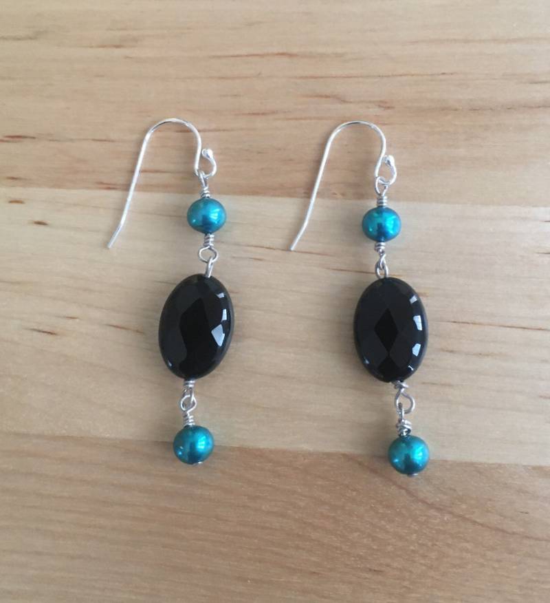 Facettierte Schwarzer Onyx Ohrringe Türkis Süßwasserperle Halbedelstein Sterlingsilber von gemsbytheshore