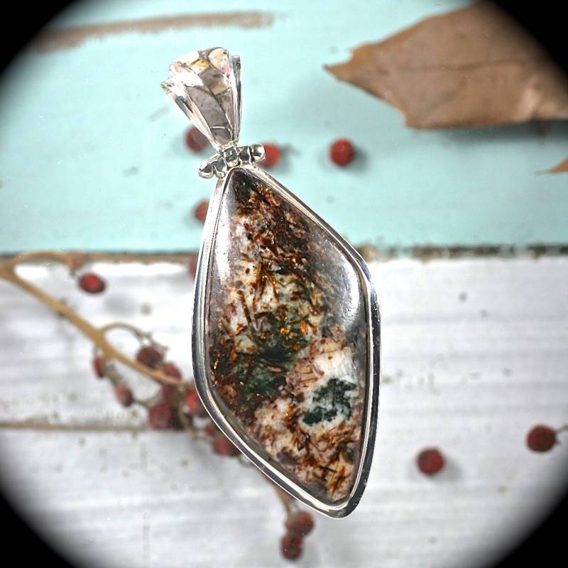 Astrophylit Sterling Silber Freiform Anhänger Mit Eingelegten Kaution 72x29mm Astrophylit Sterling Silber Freiform Anhänger Mit Eingelegten Kaution 72x29mm von gemsjewelryshop
