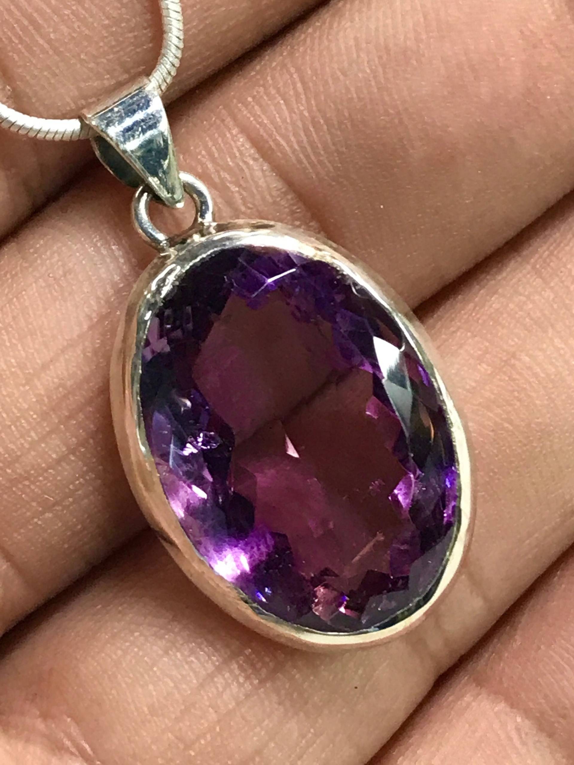 Amethyst Anhänger Erstaunliche Edelsteine Natürliche Lila Farbe Halskette Mit 92, 5 Sterling Silber Gemacht Amethyst Anhänger Erstaunliche Edelsteine Natürliche Lila Farbe Halskette Mit 92, 5 Sterling Silber Gemacht von gemsnjewelry