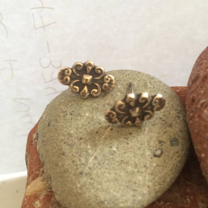 Zierliche Sterling Silber Ohrstecker - Embellish Kollektion von generationpunk