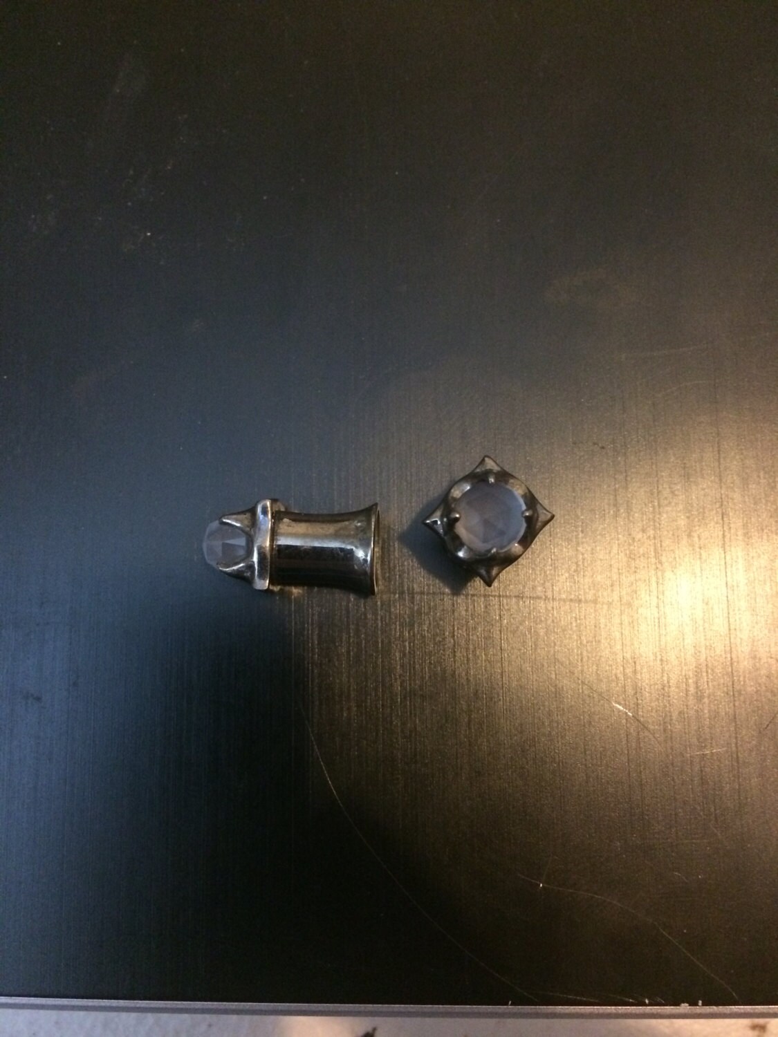 sterling Silber 2 Gauge 6, 5 Mm Chalcedon Rose Cut Geschwärzte Spike Doppelt Abgeflachte Plug von generationpunk