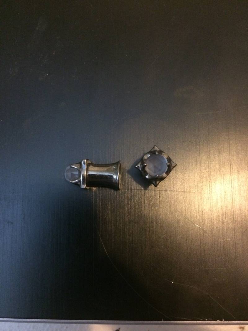 sterling Silber 2 Gauge 6, 5 Mm Chalcedon Rose Cut Geschwärzte Spike Doppelt Abgeflachte Plug von generationpunk