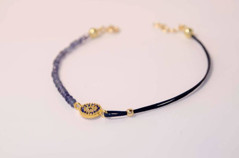 Auge Edelstein Armband. Zartes Armband von georgiaroidou