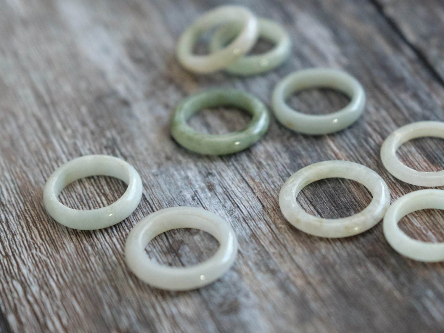Natürliche Jadeit Jade Ring - Verschiedene Größen Natürliche Jadeit Jade Ring - Verschiedene Größen von geovintagejewellery
