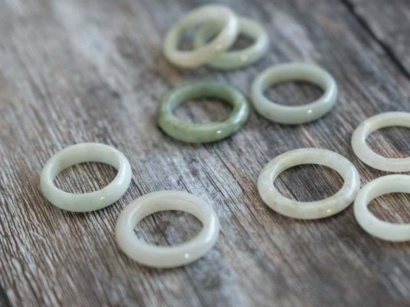 Natürliche Jadeit Jade Ring - Verschiedene Größen Natürliche Jadeit Jade Ring - Verschiedene Größen von geovintagejewellery