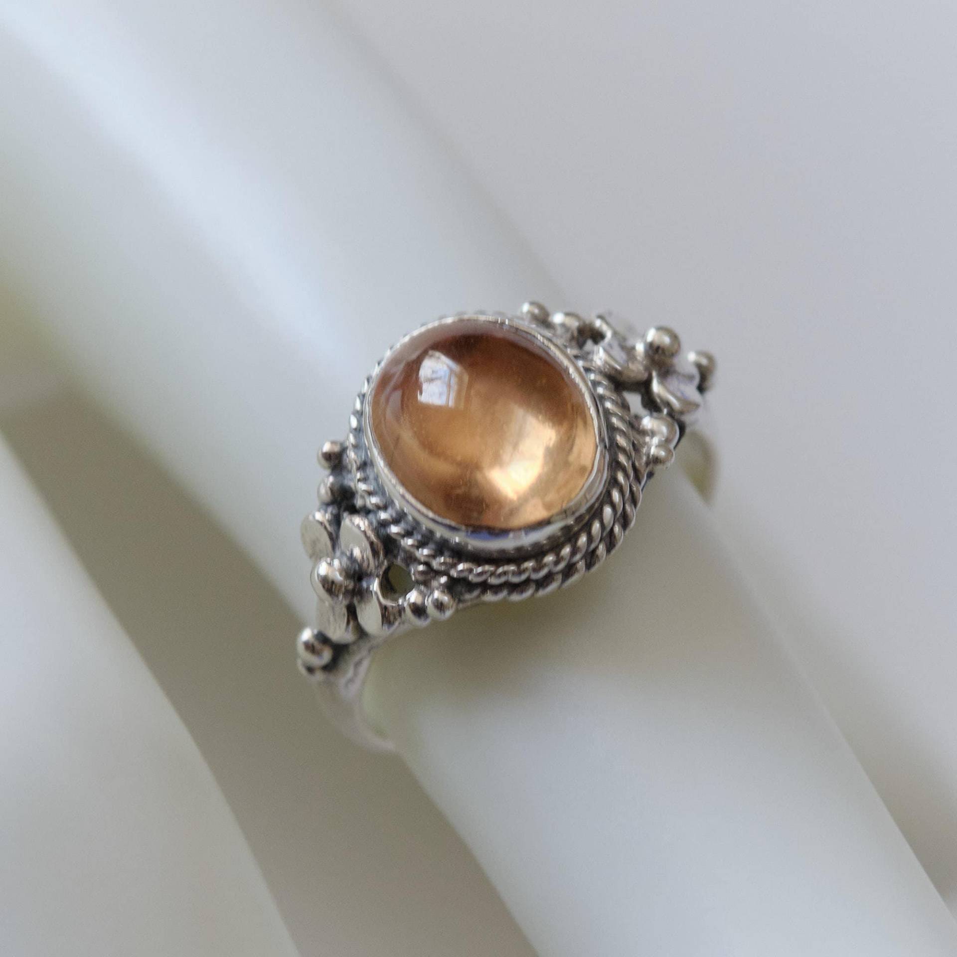 Vintage-Ring Aus Sterlingsilber Mit Bernstein Und Citrin Vintage-Ring Aus Sterlingsilber Mit Bernstein Und Citrin von geovintagejewellery