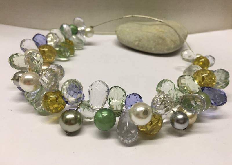 Kette, Collier, Statementschmuck, Aus Verschiedenen Perlen, Edelstahldraht, Steckverschluß Versilbert, Länge Ca. 45 cm von gesuchtgefunden