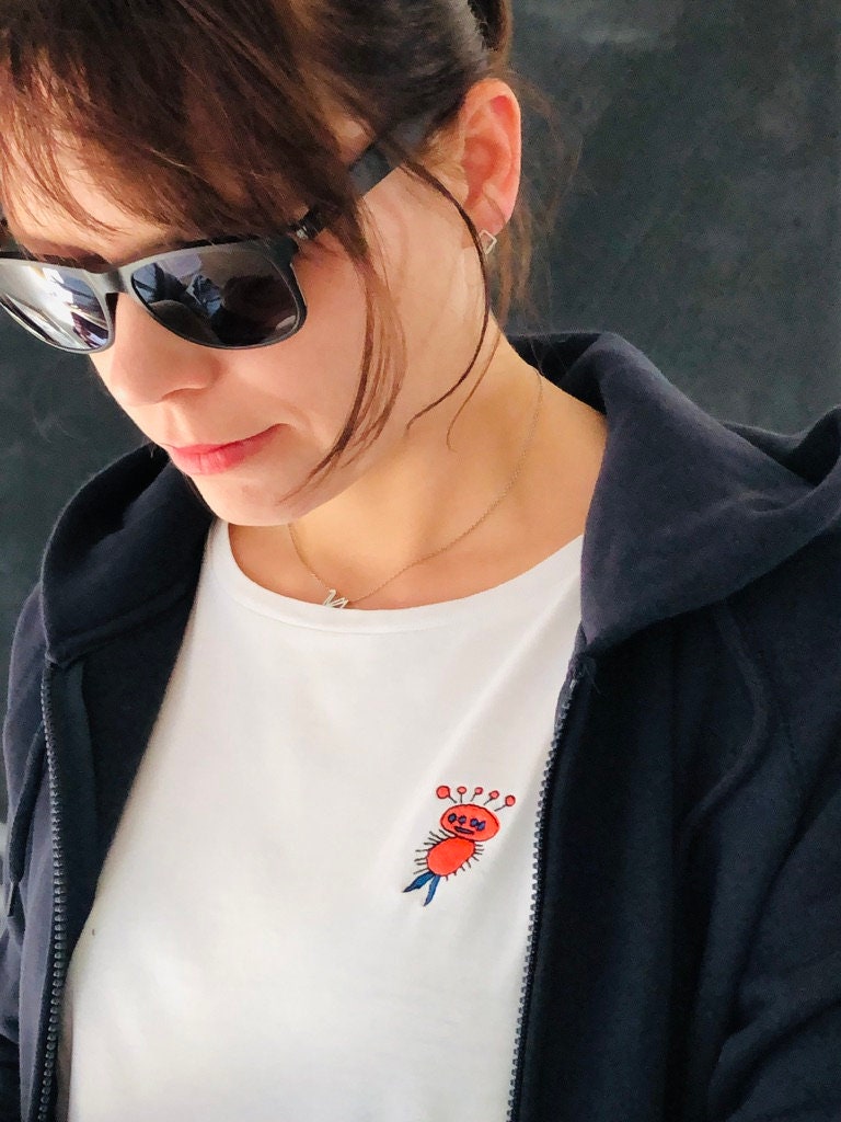 Kinderzeichnungen Gestickt Auf Shirts Für Große Mädels von getmeKoeln