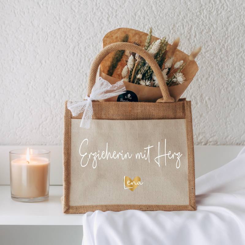 Personalisierte Jutetasche „Erzieherin Mit Herz" - Abschiedsgeschenk Für Kita, Geschenk Erzieherin, Tasche Namen & Herz, Danke Personalisierte Jutetasche „Erzieherin Mit Herz" - Abschiedsgeschenk Für Kita, Geschenk Erzieherin, Tasche Namen & Herz, Danke von gevadesign
