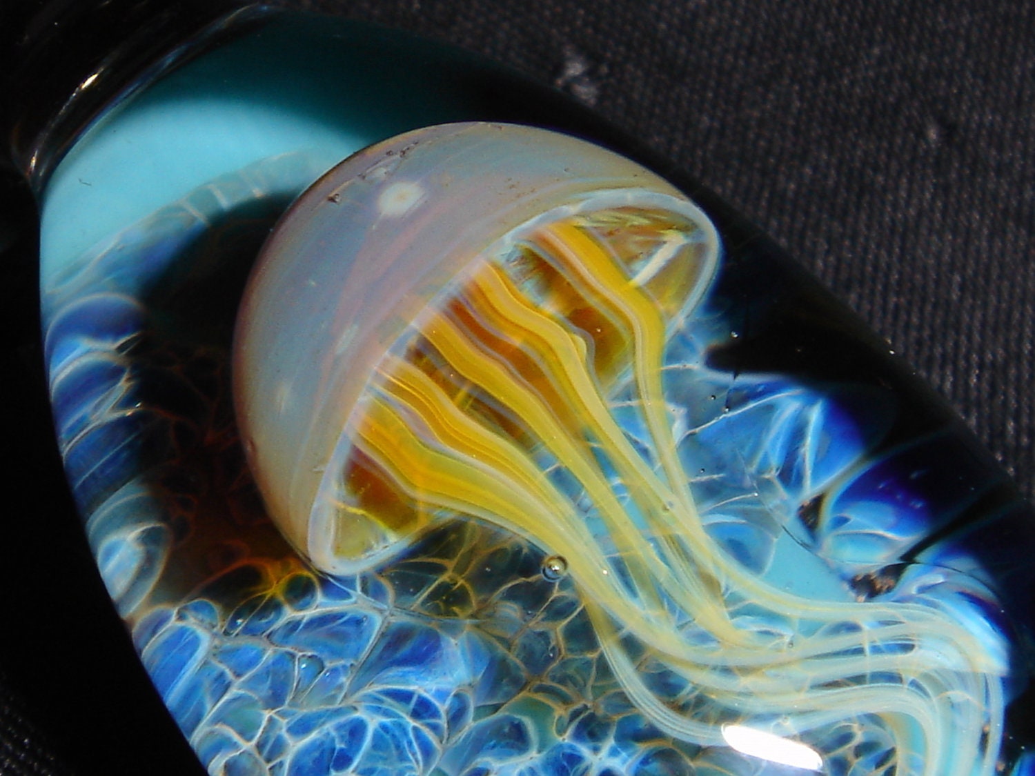 Glasschmuck - Quallen Anhänger John Gibbons von gibbonsglass