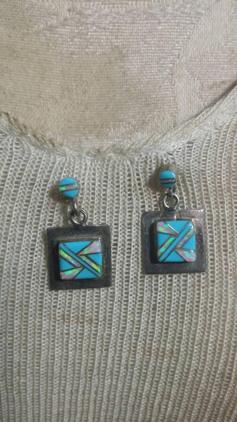 Türkis Zuni Sterling Silber Perlmutt Ohrringe Baumeln Post Inlay Geschenk Für Sie Vintage Old Pawn Southwestern von gigiattheocean