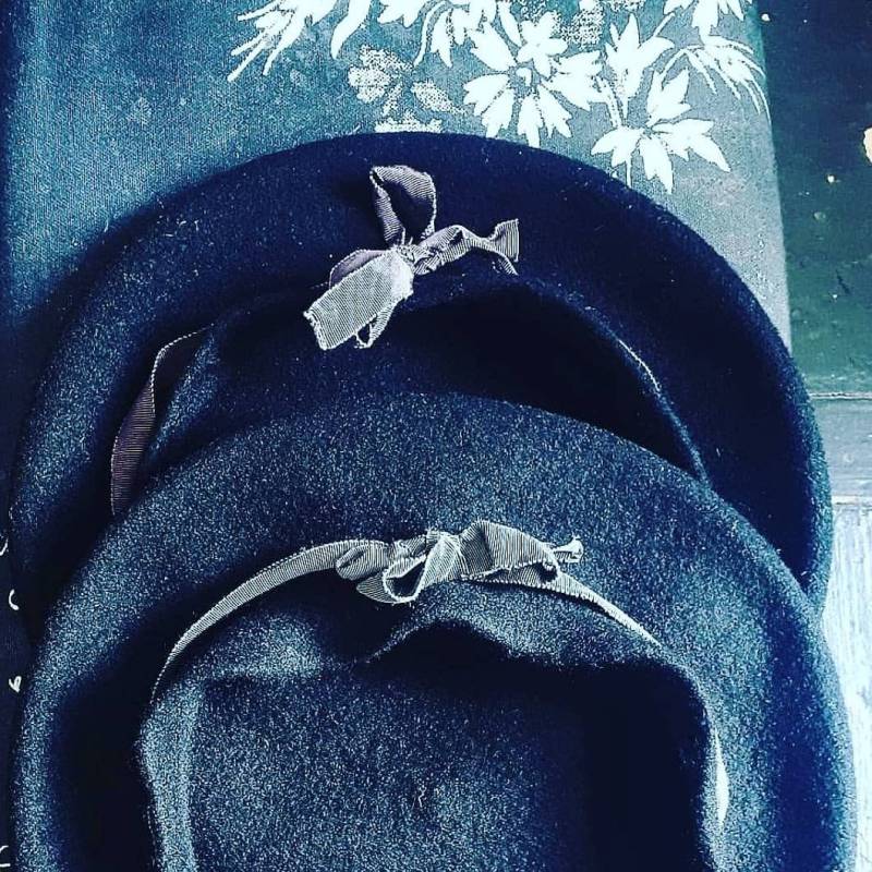 Marine Baskenmütze Mit Ripsband Marine Baskenmütze Mit Ripsband von gilfoxhats