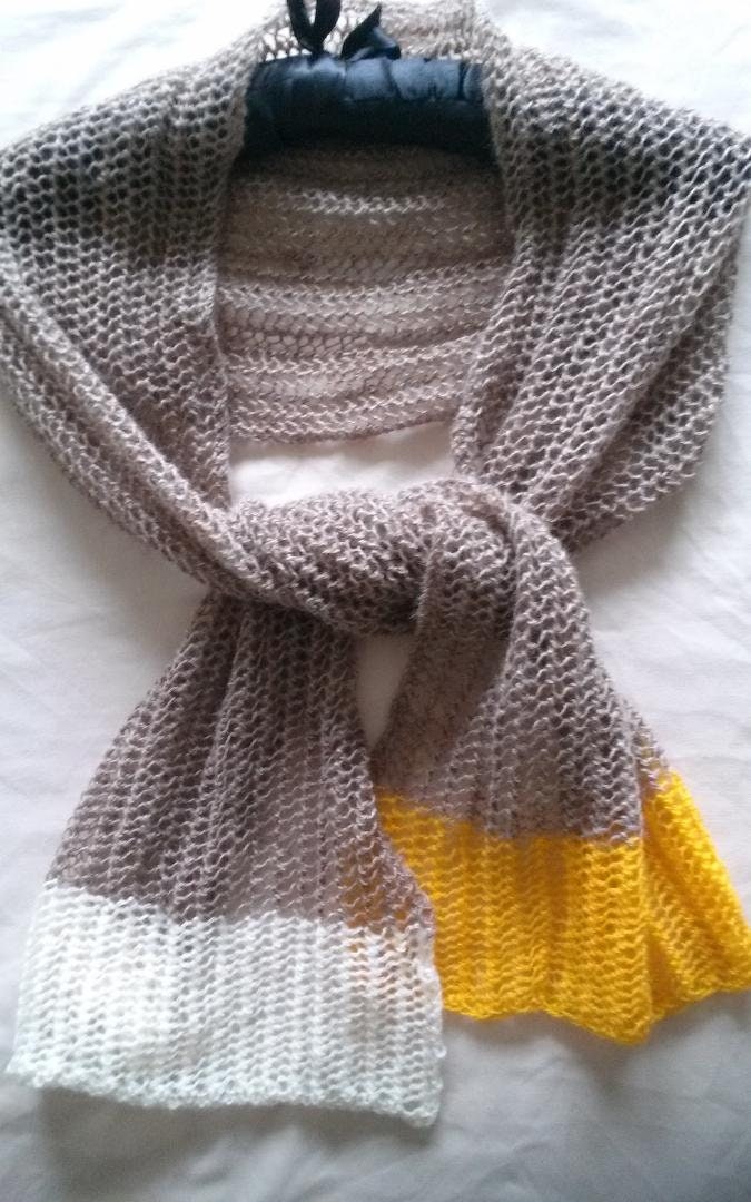 Farbe Getaucht Netz-Schal Geröstete Hafer, Off-Weiß Und Gelb von ginaminda