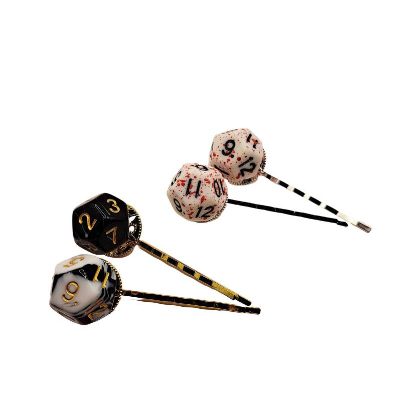 D12 Haarnadeln Geekige Haarspangen Gamer Girl Haarclip Kamm Dnd Rockabilly Stil Cosplay Schick Punk Nerd Core Einzigartiges Haar Accessoire von glamasaurus