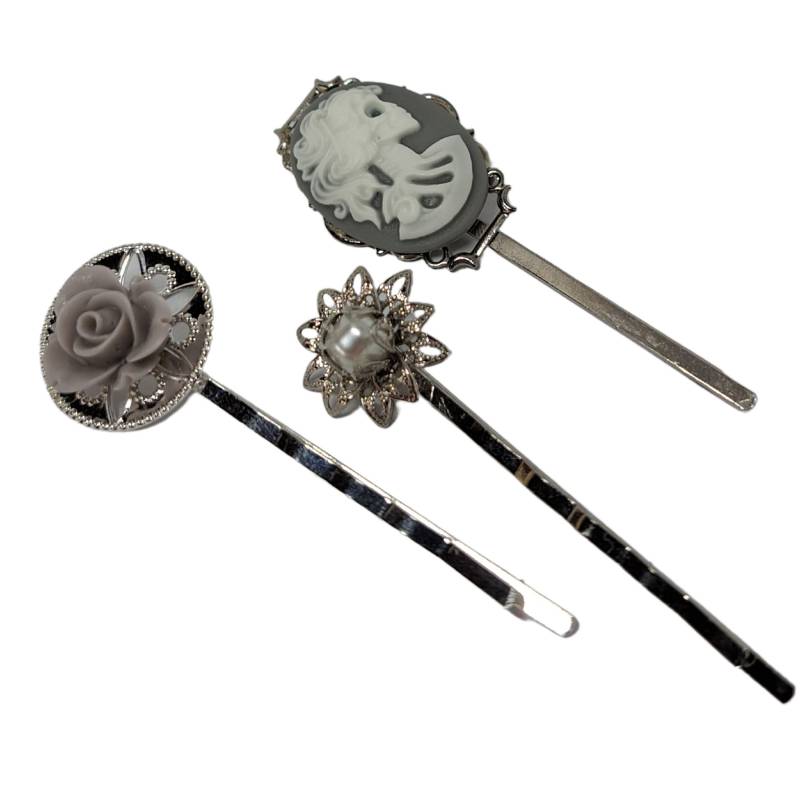 Grauer Schädel Haarnadeln Satz Von 3 Goth Gothic Halloween Schmuck Teen Girl Englisch Rose Perle Hübsche Haarspangen Makaber Geschenk von glamasaurus