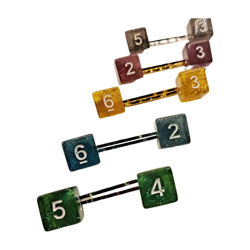 Würfel Haarnadeln Geekige Haarspangen Gamer Girl Haarclip Kamm Dnd Rockabilly Stil Cosplay Schick Punk Nerd Einzigartiges Haar Accessoire von glamasaurus