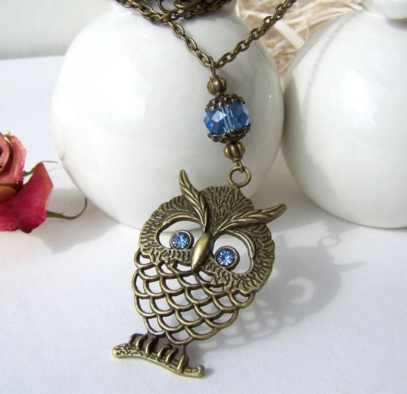 Eule Mit Blauen Glitzeraugen Halskette Halsschmuck Frauen Geschenk Geburtstag Hochzeitstag Weihnachten Muttertag Anhänger Boho Hippie Vogel von glanzundgeschmeide