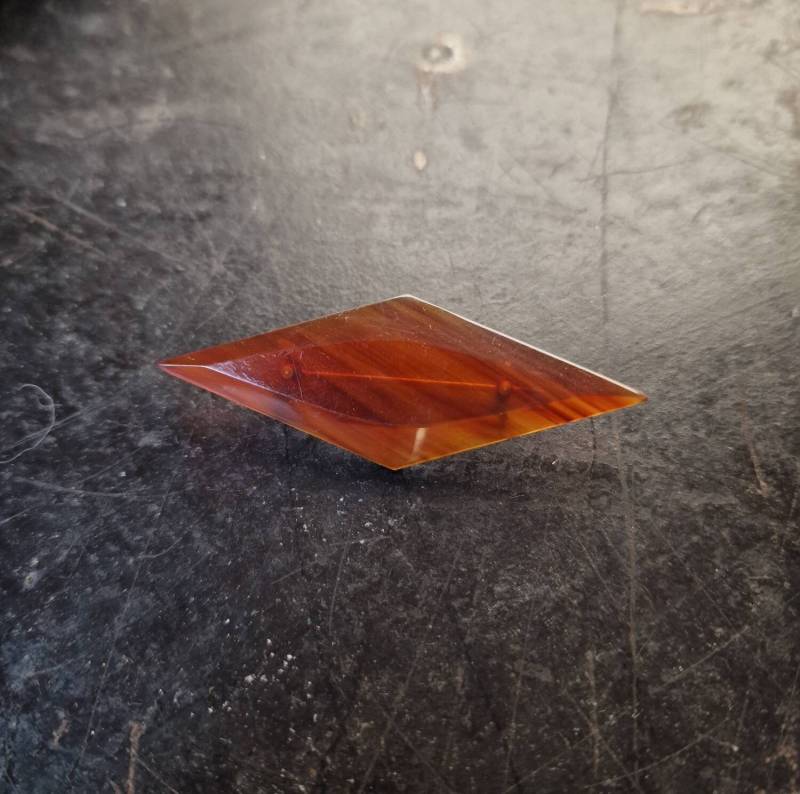 Seltene Art Deco Bakelit Brosche Mit Messing Nadel Selten Guter Zustand von glaskult13