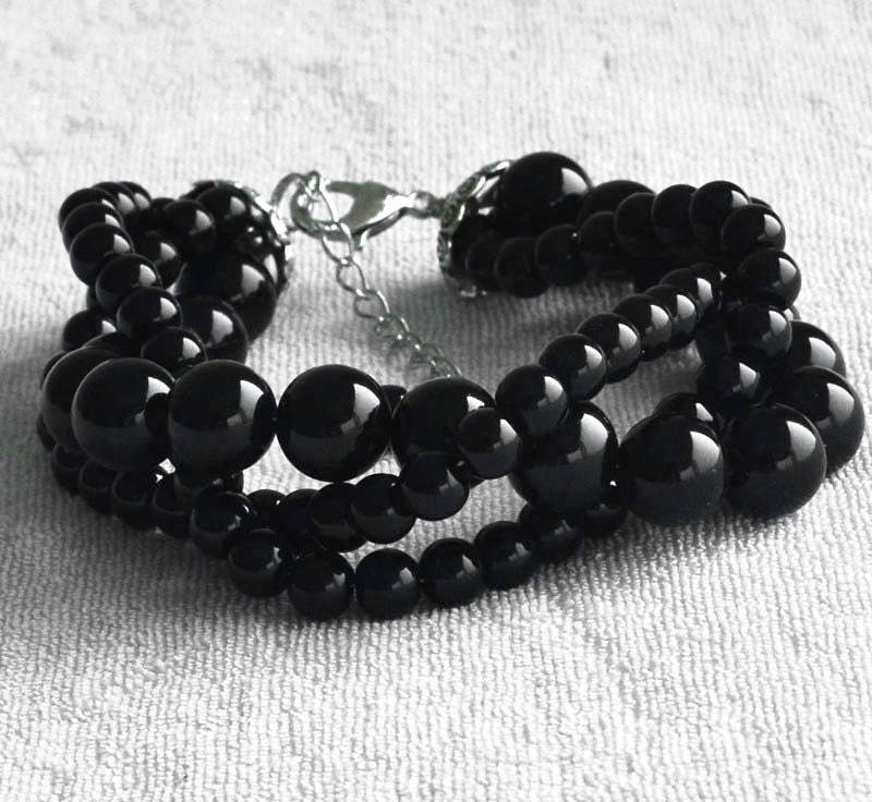Handgemachtes Schwarzes Glasperlen Armband, Dreireihiger Brautschmuck von glasspearlstore