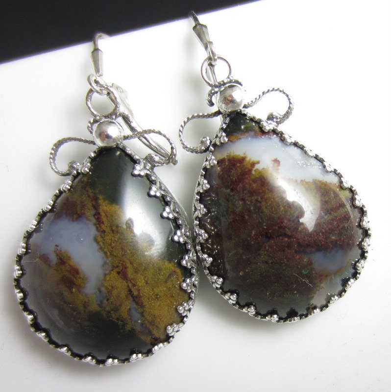 Die Mossy Plume Ohrringe - Achat Set in Sterling Galerie Draht Mit Filigranen Rücken von glowfly