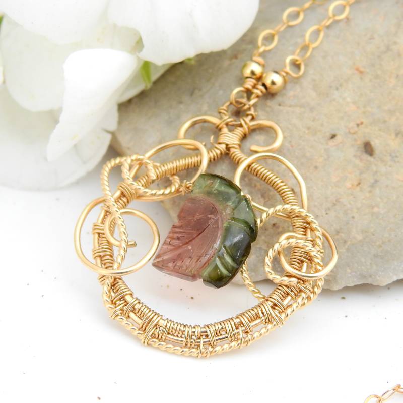 Geschnitzte Wassermelonen Turmalin Und 14K Gold Fill Draht Halskette von glowfly