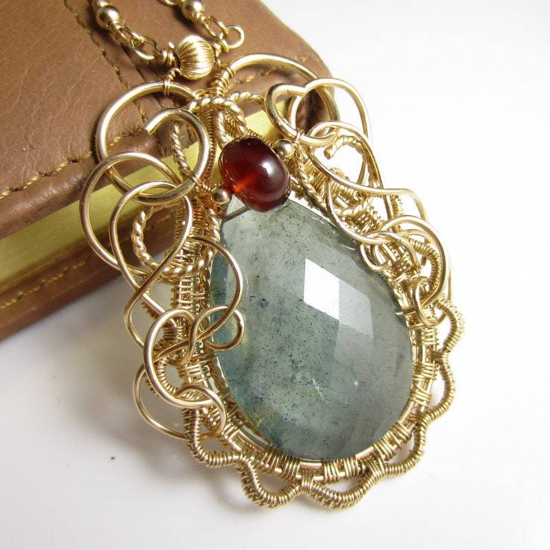 The Bayou Potion Halskette-Moss Aquamarine, Cognac Quartz in 14K Gold Fill von glowfly