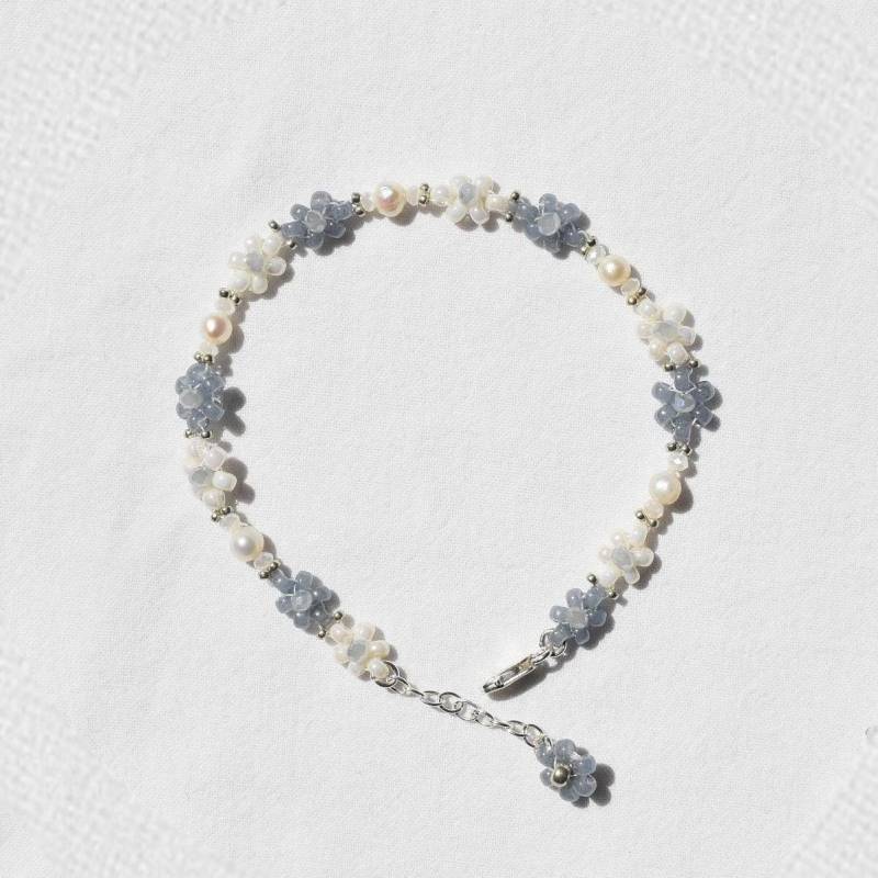 Handmade Flower Bracelet | Bead Freshwater Pearls & Beads Blue White Pastel Miyuki Cute von goldblumerl