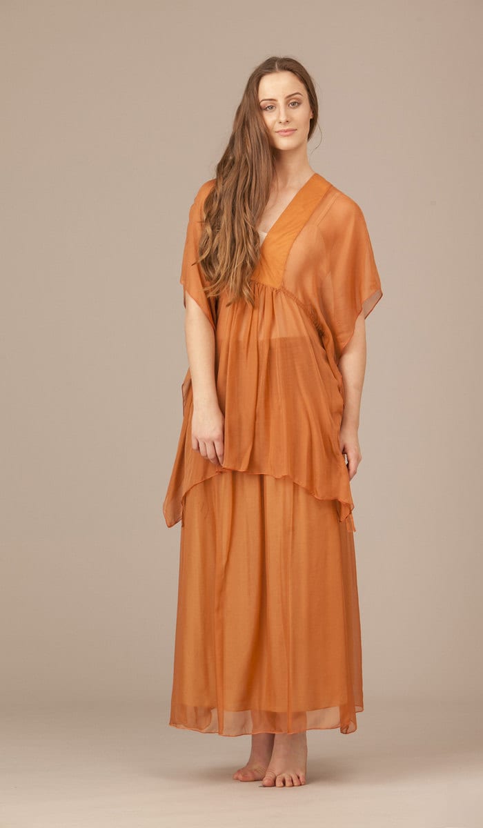 Kurzes Seidenkleid Top 2 Teilig Mit Unterkleid. Erline Copper Lässig Oder Anlass, Strand Pool O/S Kurzes Seidenkleid Top 2 Teilig Mit Unterkleid. Erline Copper Lässig Oder Anlass, Strand Pool O/S von goldenoneclothing