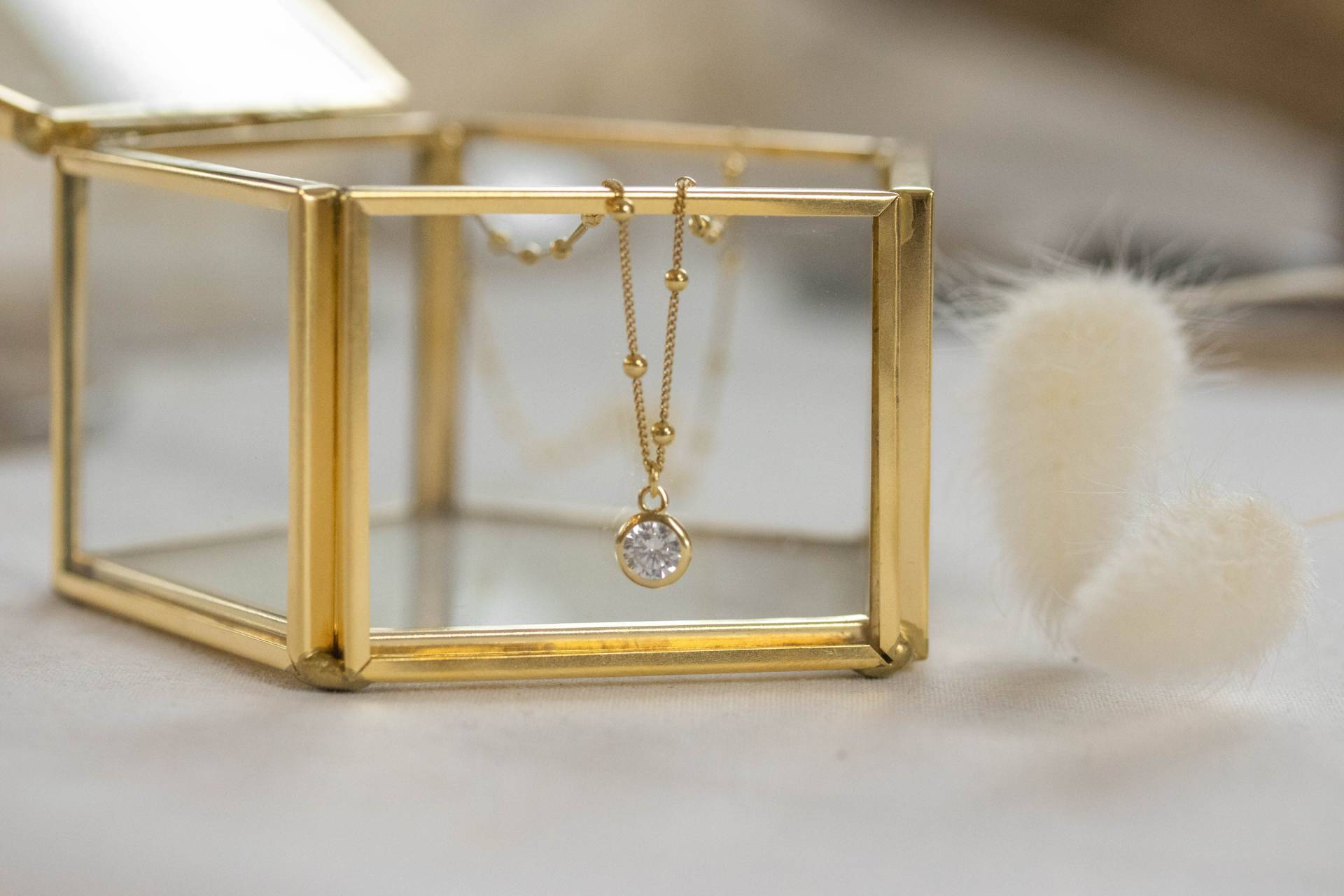 Kugel Halskette Mit Anhänger Zierliche Kette Gold Kleine Kugeln Silber Feine Silber Frau Kugel Halskette Mit Anhänger Zierliche Kette Gold Kleine Kugeln Silber Feine Silber Frau von goldenstrawberryDE