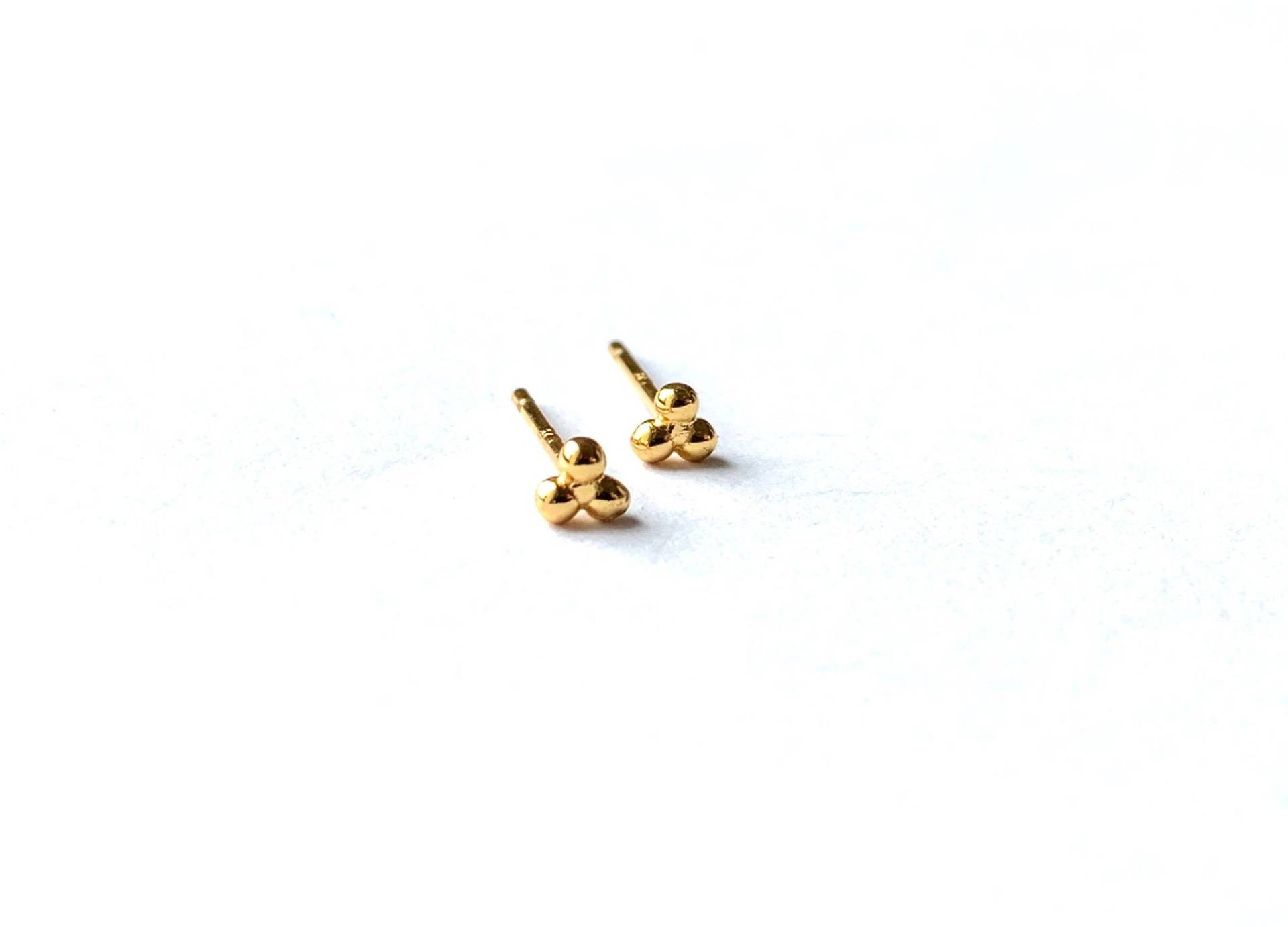 Winzige Ohrstecker Kugeln Kleine Gold Sterling Silber 925 Minimalistisch Schmuck Gold Winzige Ohrstecker Kugeln Kleine Gold Sterling Silber 925 Minimalistisch Schmuck Gold von goldenstrawberryDE