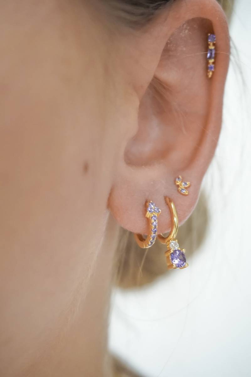 Zierliche Creole Flieder Cz Ohrring Lila Zirkonia Steine Gold Ohrringe Mit Sterling Silber Kleine Creole Flieder von goldenstrawberryDE