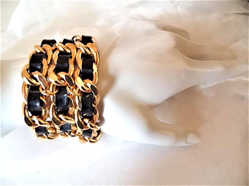 Breites Opulentes Armband Lackleder 80Er Jahre, Modeschmuckset, Geschenk Robust Schwarz Und Gold Extravagant Derb, Art 627190323 von goldknoepfchen