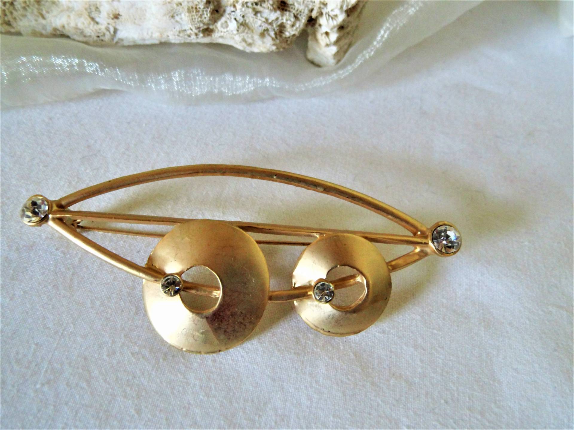Brosche Goldfarben 2 Kreise Mit Glitzersteinen, Anstecker Kristallen, Anstecknadel, 70Er Jahre, Geschenk Frauen. Art 627192889 Brosche Goldfarben 2 Kreise Mit Glitzersteinen, Anstecker Kristallen, Anstecknadel, 70Er Jahre, Geschenk Frauen. Art 627192889 von goldknoepfchen