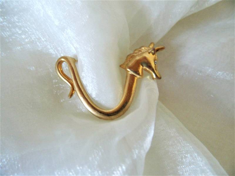 Brosche Seepferdchen, Dezenter Goldfarbener Retro Tieranstecker Der 80Er Jahre, Geschenk Frauen Mädchen, Süße Anstecknadel, Art 613354602 von goldknoepfchen