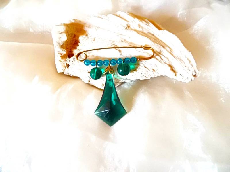 Farbige Brosche 70Er Jahre , Anstecknadel, Geschenk Für Frauen, Hängende Dekolteebrosche, Schulterbrosche, Sicherheitsnadel, Art 641507630 Farbige Brosche 70Er Jahre , Anstecknadel, Geschenk Für Frauen, Hängende Dekolteebrosche, Schulterbrosche, Sicherheitsnadel, Art 641507630 von goldknoepfchen