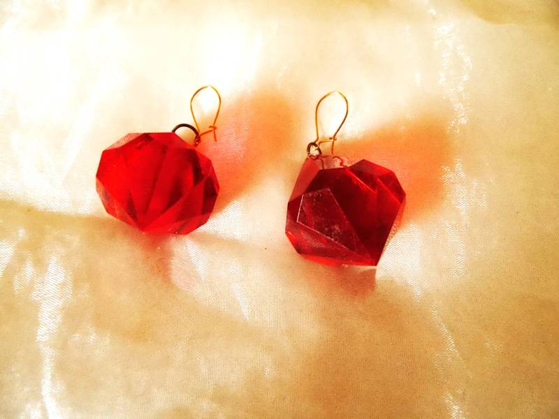 Große Klobige Funkelnde Ohrhänger Pink Als Geschenk Für Frauen Aus Den 70Er Jahren, Art 1621988111 von goldknoepfchen