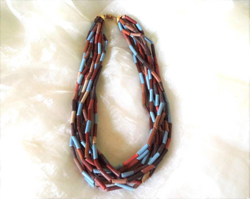 Kette Mit Blau/Braunen Stäbchen, Plastikkette, Kunsstoffperlen 80Er Jahre, Geschenk Frauen , Mehrreihige Modekette, Art 627192537 von goldknoepfchen