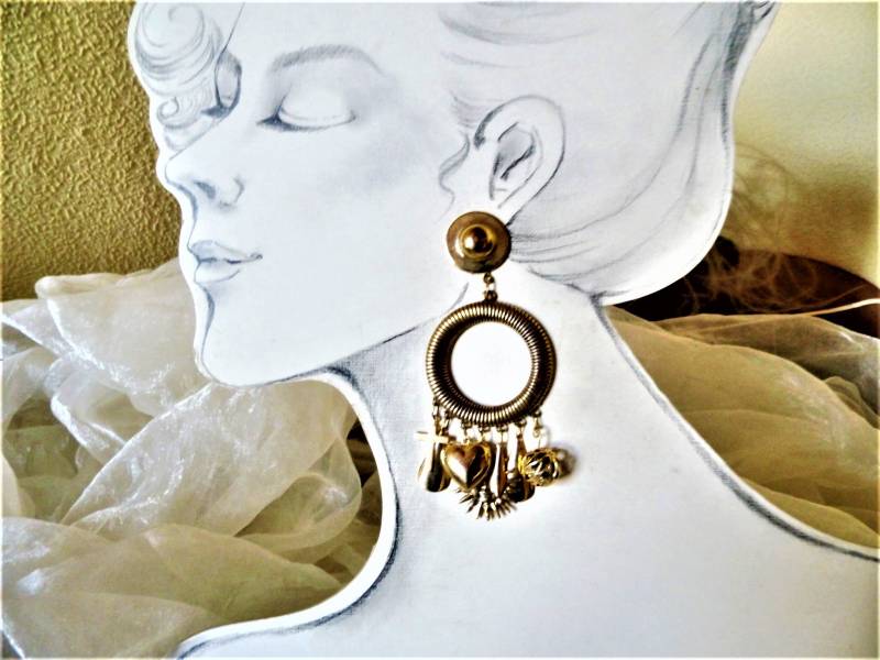 Ohrclips Creole Bollywood Der 80Er Jahre, Goldfarben Matt U.glänzend Mit Anhängern, Geschenk Frauen, Art 751671611 von goldknoepfchen