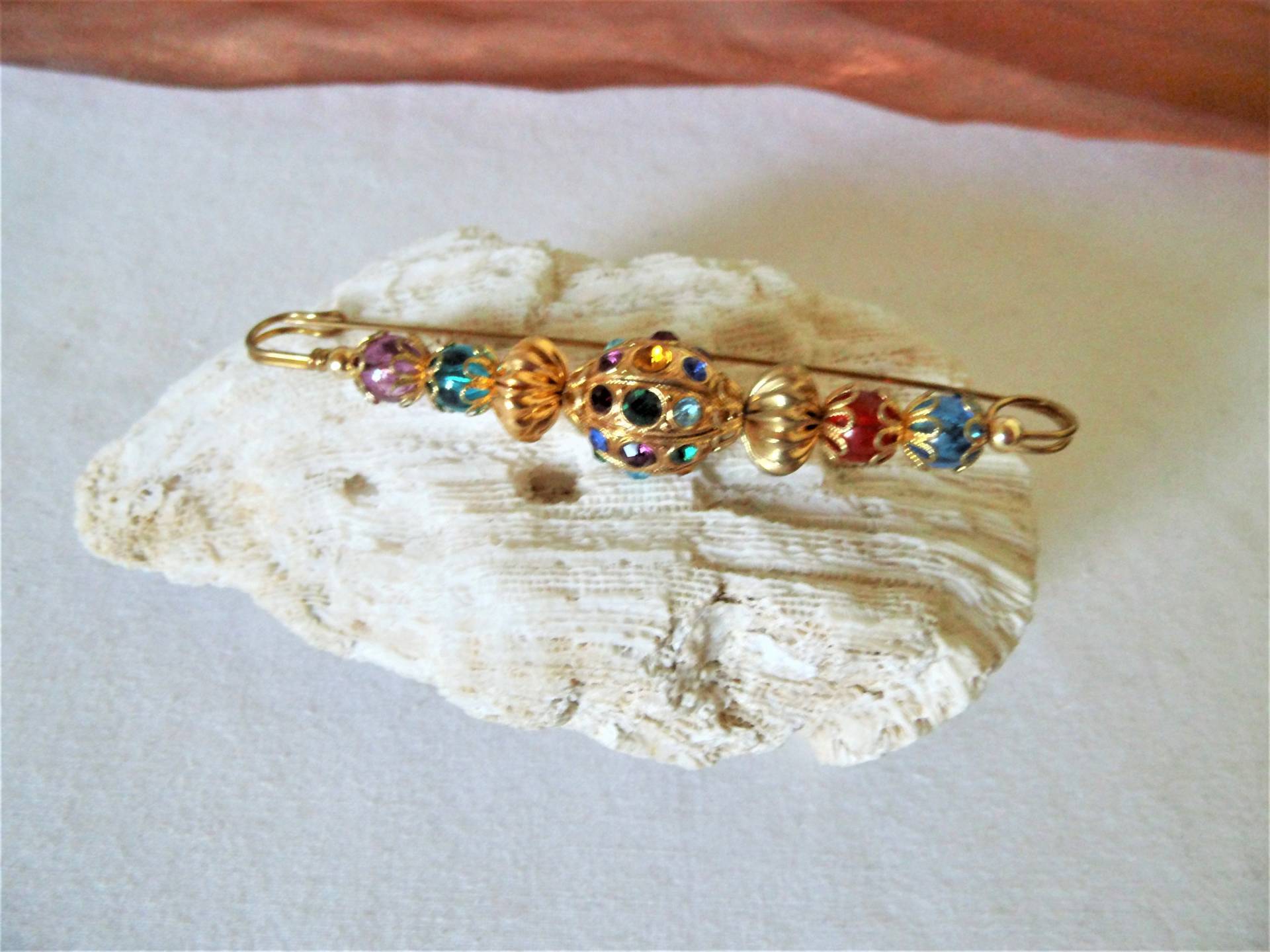 Vintage Bunte Hutnadel, Elegante Festliche Brosche, Glamouröse Sicherheitsnadel, Geschenkfrauen, Glitzernde Farbige Nadel, Art 613354718 Vintage Bunte Hutnadel, Elegante Festliche Brosche, Glamouröse Sicherheitsnadel, Geschenkfrauen, Glitzernde Farbige Nadel, Art 613354718 von goldknoepfchen