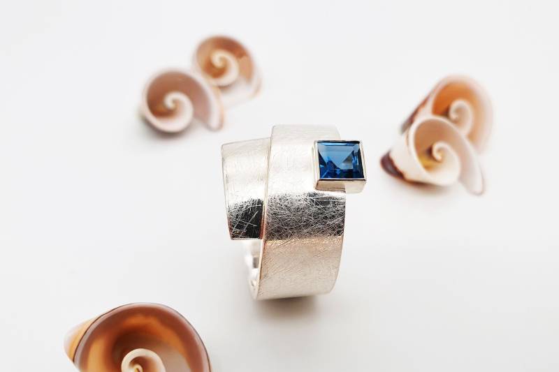 Silberring Mit Blauem Topas von goldmondStuttgart