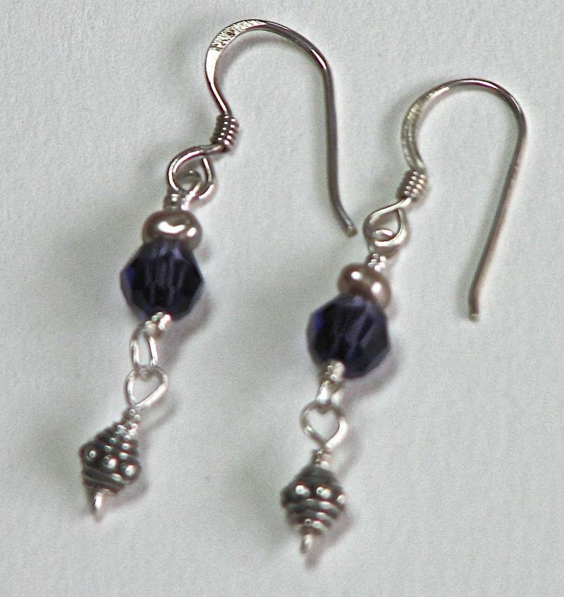 Üppige Lila Swarovski & Champagner Perlen Ohrringe von gollycool